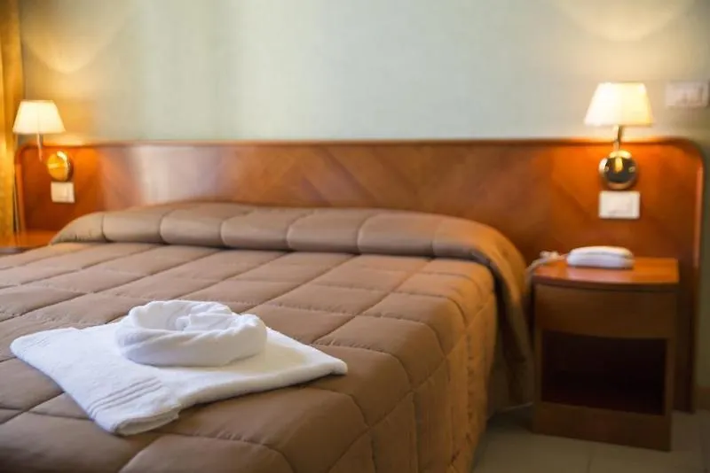 Hotel Remin Plaza Rimini 4*,  Italy
